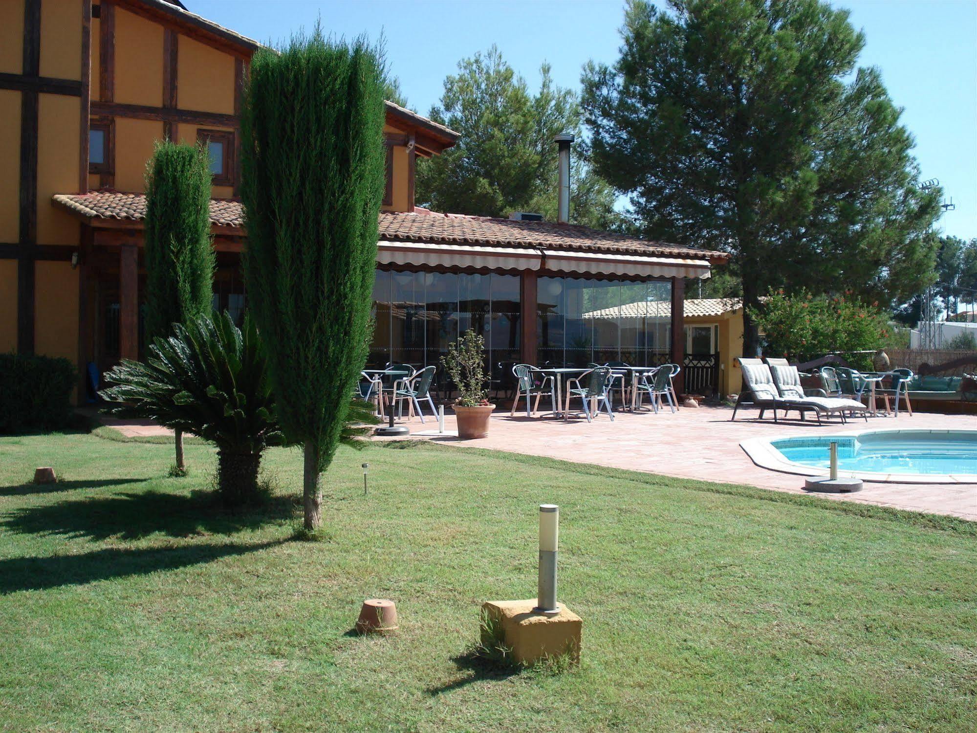 El Raco De La Pintora "Adults Only" Hotel Alberic Bagian luar foto